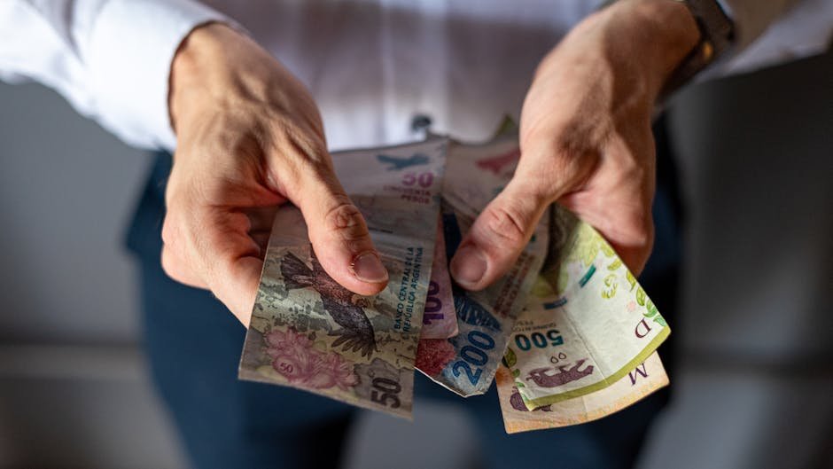 cash loan manila in the Philippines - Photo by Alex Dos Santos on Pexels