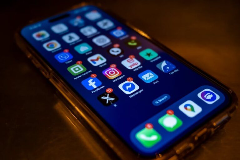 same day online loan OFW cebu in the Philippines - Photo by dumitru B on Pexels