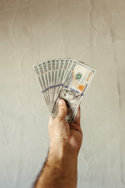 borrow 3,000 pesos in the Philippines - Photo by Jonathan Borba on Pexels