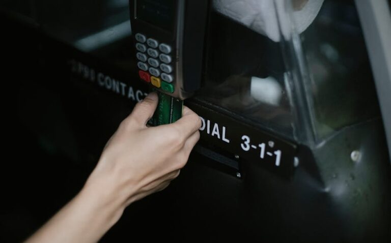 maya credit rejected in the Philippines - Photo by Tim Samuel on Pexels