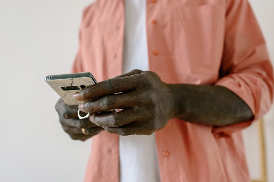 same day online loan unemployed manila in the Philippines - Photo by Ksenia Chernaya on Pexels