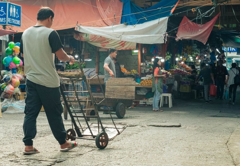 bsp rate hold in the Philippines - Photo by JC Presco on Pexels