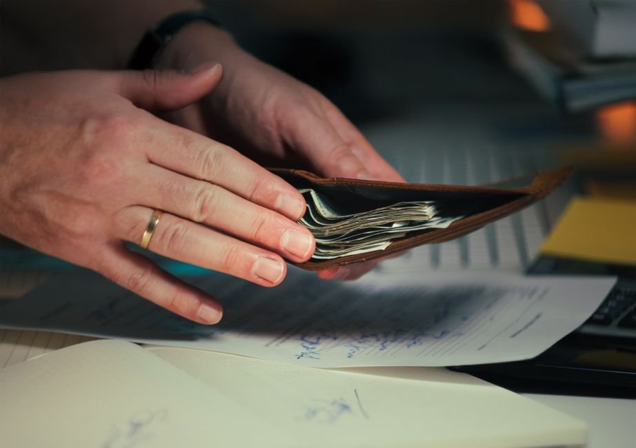 low interest salary loan OFW davao in the Philippines - Photo by Jakub Zerdzicki on Pexels