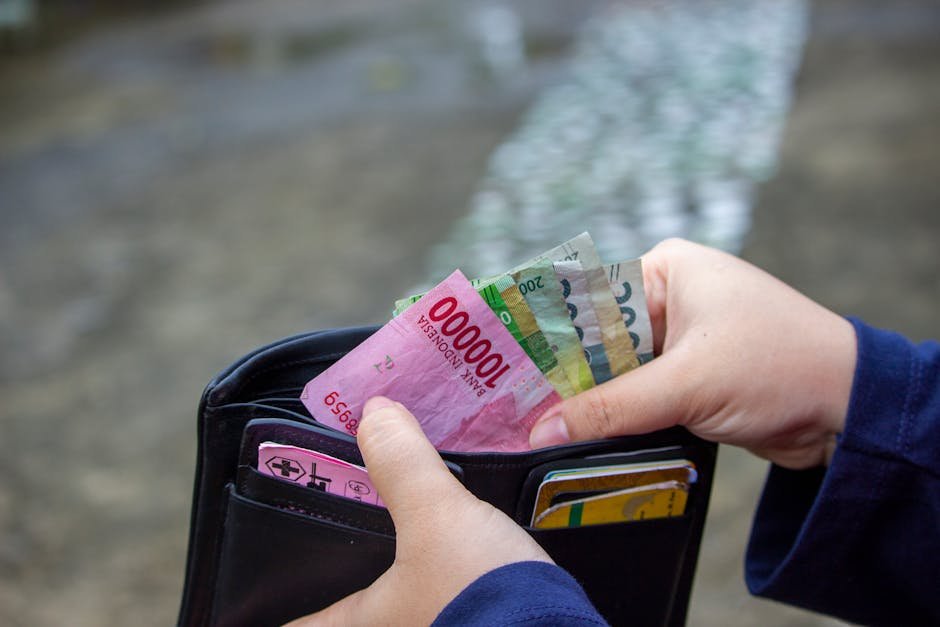 sec crackdown on illegal lenders in the Philippines - Photo by Ahsanjaya on Pexels