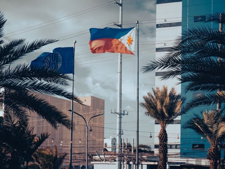 bsp holds interest rates in the Philippines - Photo by Kimy Moto on Pexels