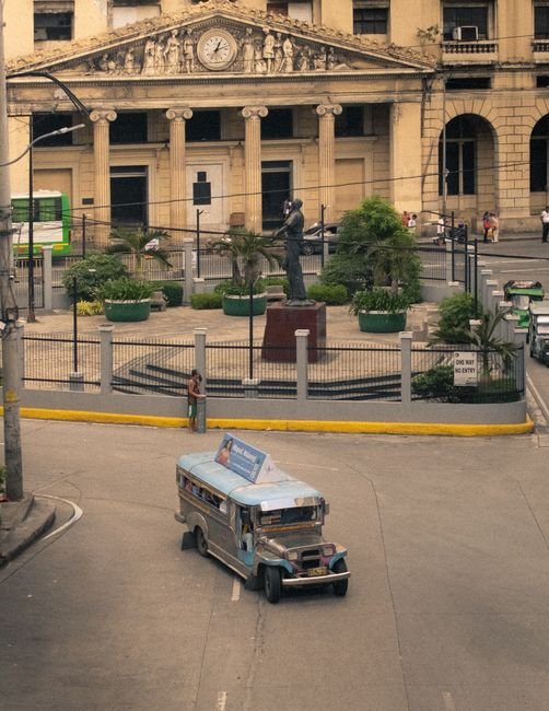 bsp holds interest rates in the Philippines - Photo by Jhomel Tiu on Pexels