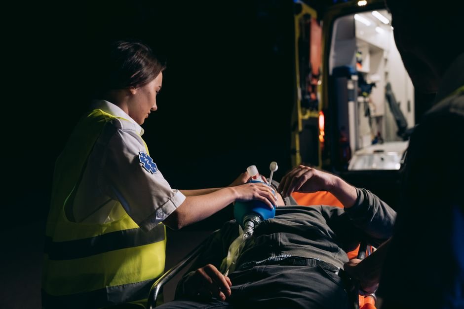 emergency loan philippines in the Philippines - Photo by Mikhail Nilov on Pexels