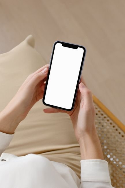 online loan app in the Philippines - Photo by Hanna Pad on Pexels