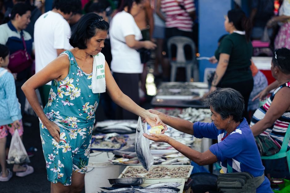pag-ibig fund loan program update in the Philippines - Photo by Mario Andre Lapuz on Pexels